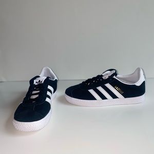 New  Adidas Black Gazelle 1Y